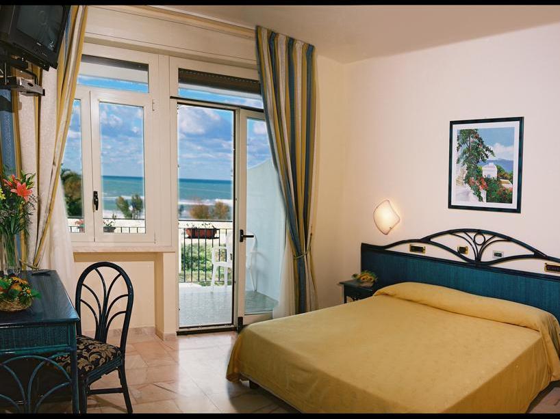 Villa Gaia Hotel Cefalu Exterior photo