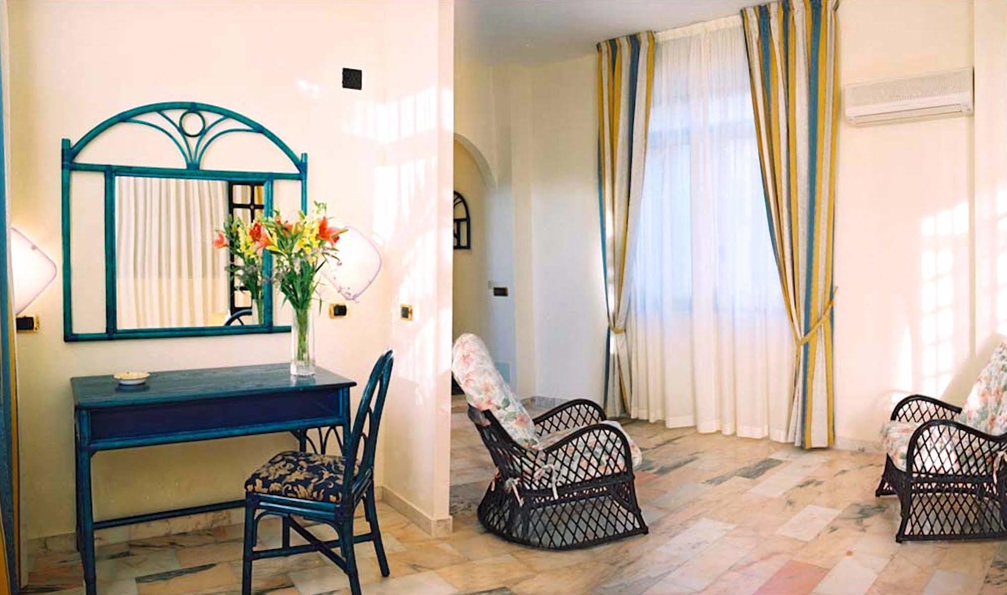 Villa Gaia Hotel Cefalu Exterior photo