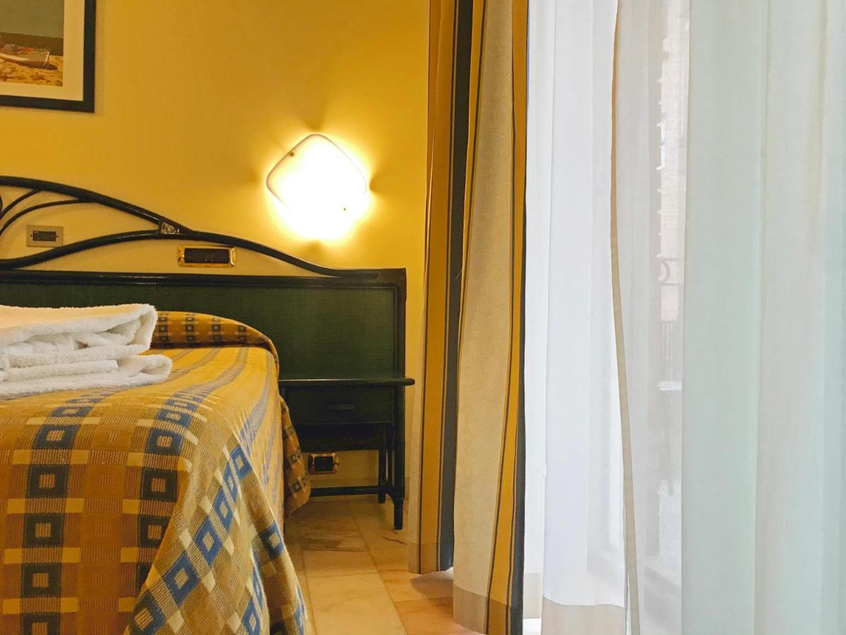 Villa Gaia Hotel Cefalu Exterior photo
